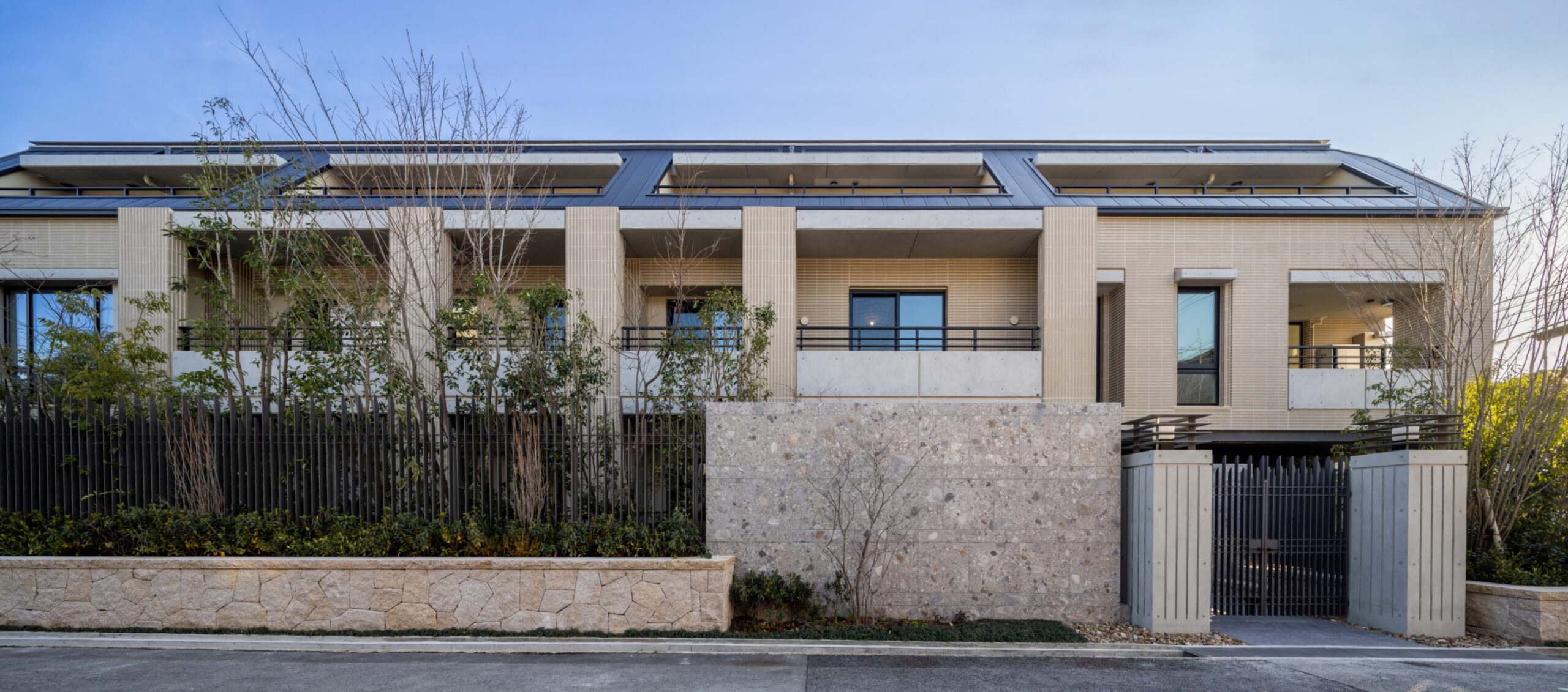 GRANDE MAISON The Sumiyoshi Honmachi - Sakakura Associates GRANDE MAISON The Sumiyoshi Honmachi - Sakakura Associates